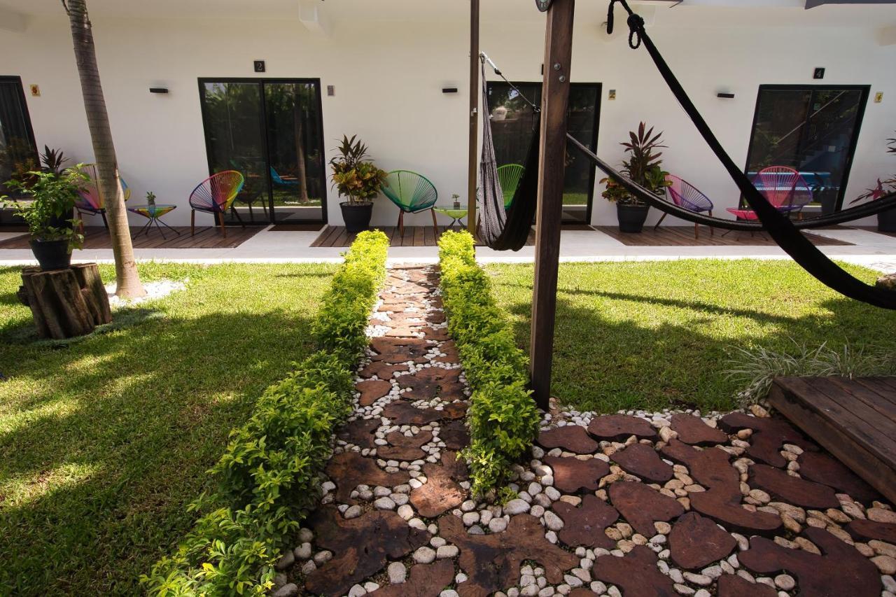 Casa Chukum Hotel Bacalar Exterior photo A garden in the city of Mérida, Yucatán, Mexico.