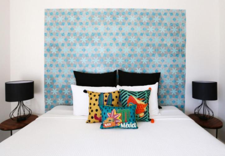 Casa Chukum Hotel Bacalar Exterior photo A bed with cushions