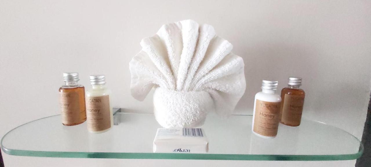 Casa Chukum Hotel Bacalar Exterior photo A towel animal